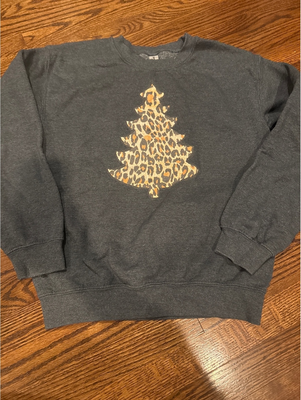 Leopard Print Christmas Sweatshirt Size Small